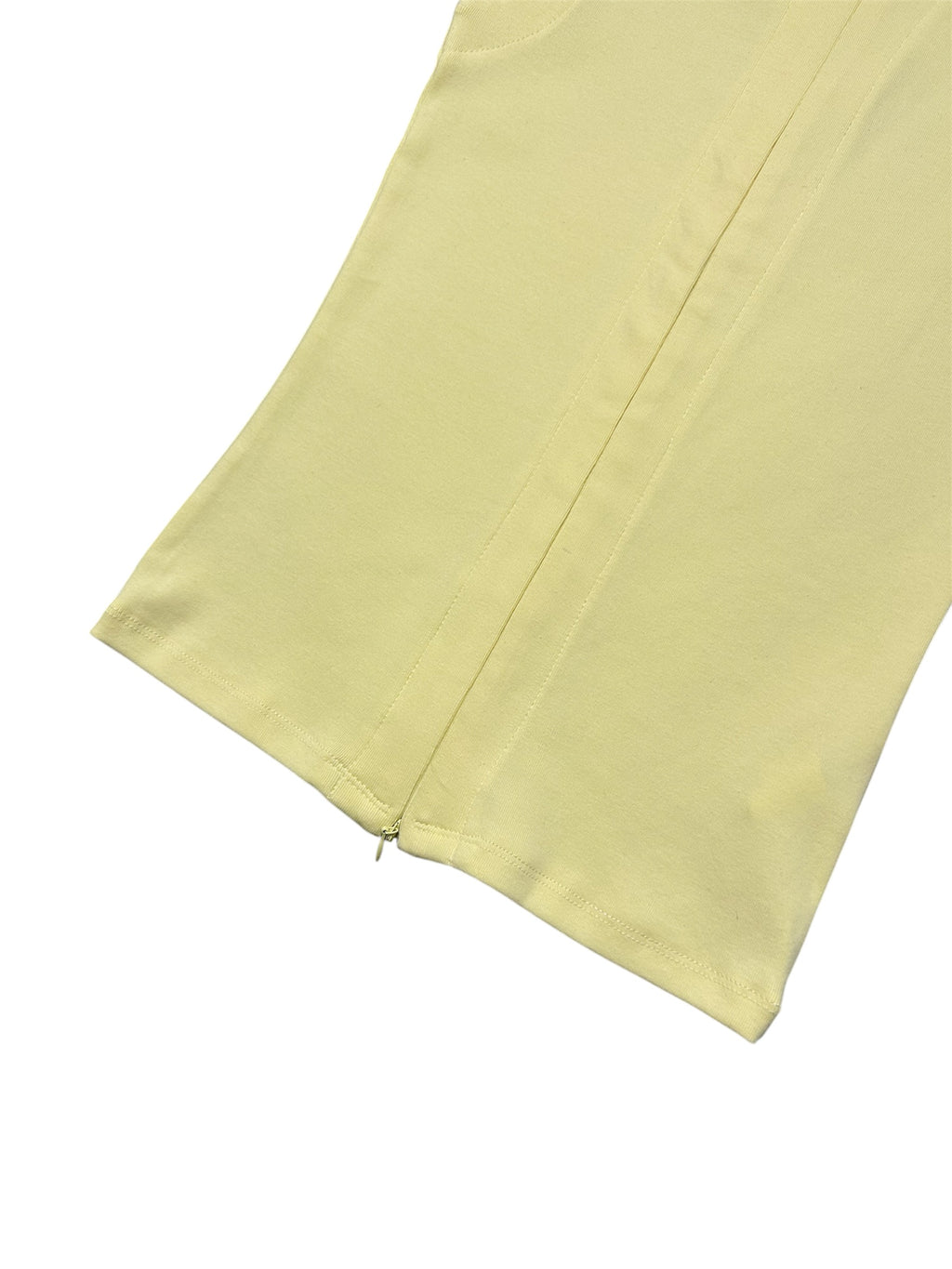 Sleeveless zip top